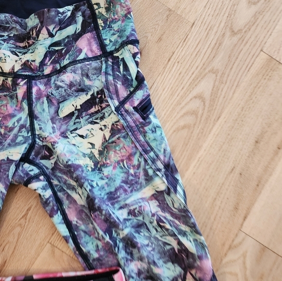 Lululemon capri leggings and shorts size 2 - Picture 2 of 6